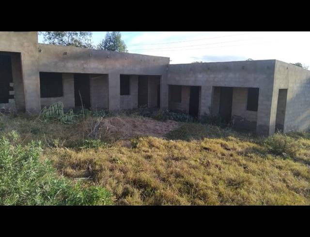 10 BEDROOM APARTMENT FOR SALE IN MTHATHA RURAL
